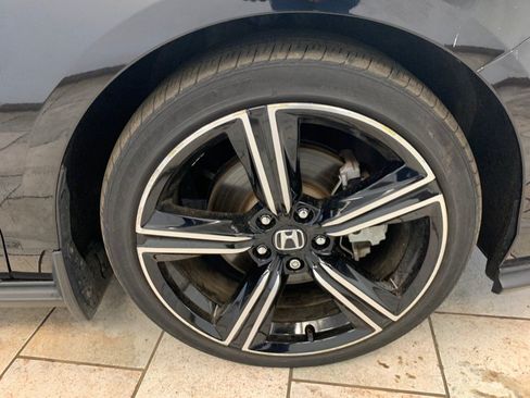 Used 2024 Honda Accord Sport image 9