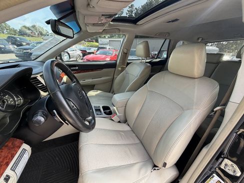Used 2012 Subaru Outback 2.5i Limited AWD/4WD image 18