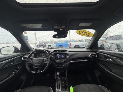 Used 2023 Chevrolet TrailBlazer RS w/ Sun and Liftgate Package image 22