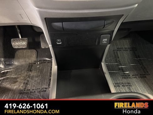 Used 2023 Honda Odyssey EX-L image 23