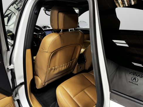 Used 2018 Porsche Macan Sport Edition image 10