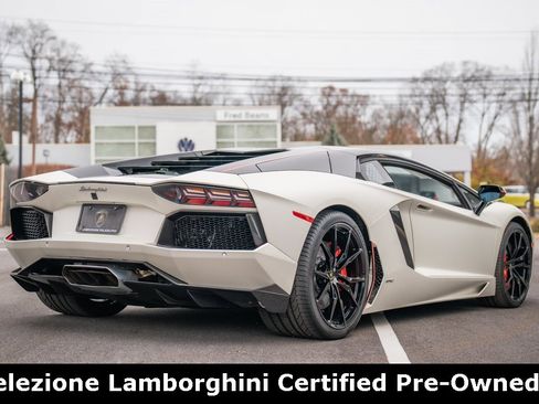 Used 2015 Lamborghini Aventador LP 700-4 image 5