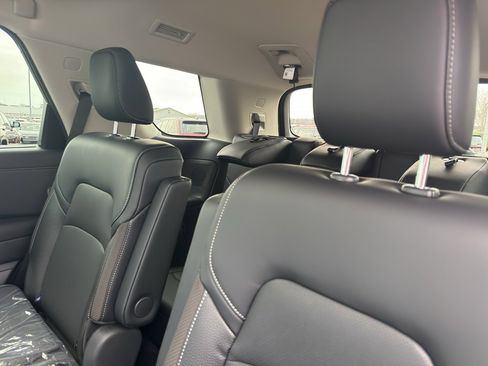 New 2026 Nissan Pathfinder SL image 35