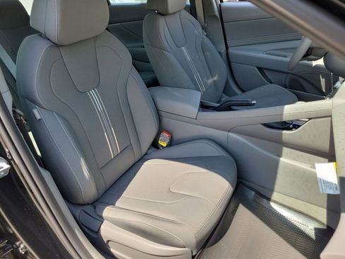 New 2026 Hyundai Elantra Sport FWD image 21