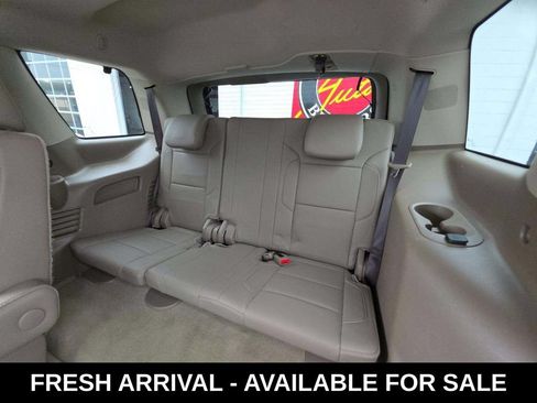 Used 2018 Chevrolet Tahoe Premier RWD image 16