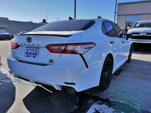Used 2020 Toyota Camry SE image 6
