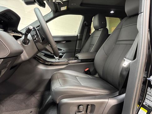 New 2026 Land Rover Range Rover Evoque Dynamic SE image 22
