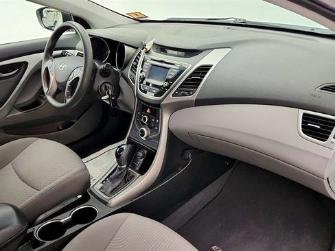 Used 2016 Hyundai Elantra SE w/ Option Group 02 FWD image 24