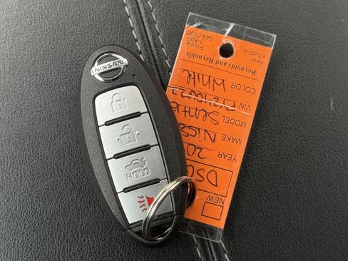 Used 2023 Nissan Sentra SV FWD image 40