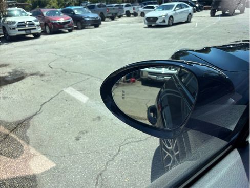 Used 2020 Porsche Cayenne image 19