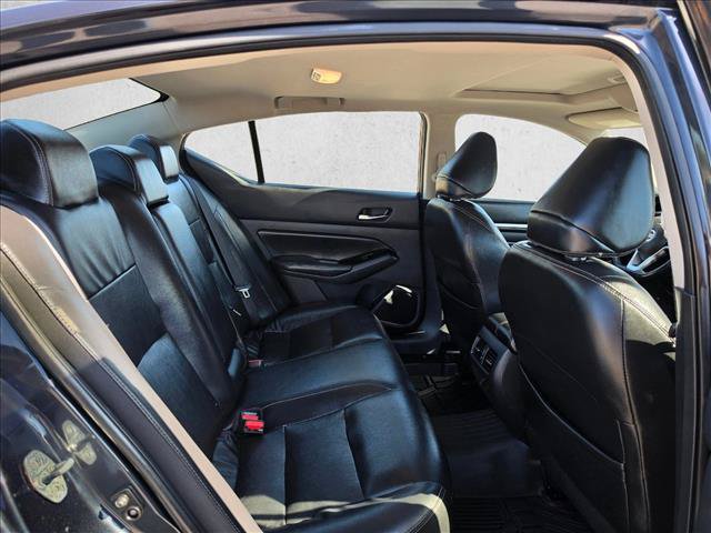 Used 2020 Nissan Altima 2.5 SL FWD image 12