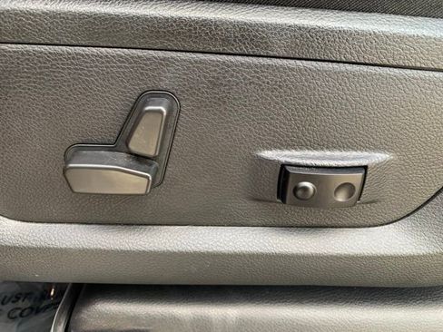 Used 2022 RAM 3500 Laramie image 12