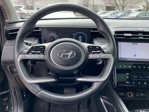 Used 2022 Hyundai Tucson Limited image 11