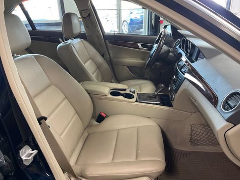 Used 2014 Mercedes-Benz C 300 4MATIC Sedan image 54