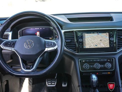 Used 2022 Volkswagen Atlas SEL Premium image 2