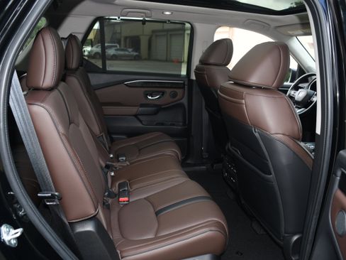 Used 2023 Honda Pilot Elite image 21