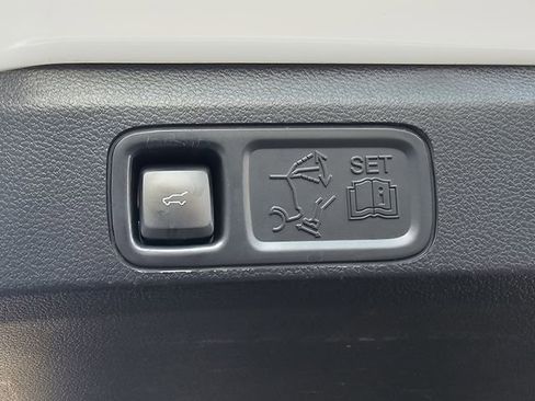 Used 2021 Ford Expedition Max Platinum image 33