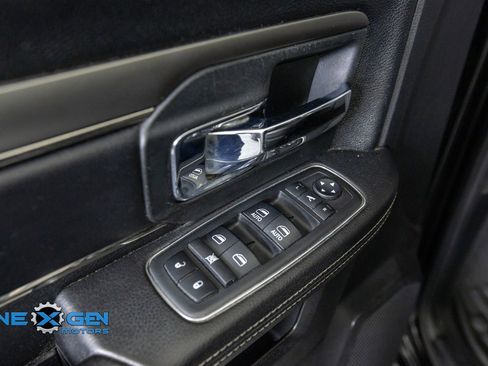 Used 2018 RAM 3500 Laramie w/ Sport Appearance Group AWD/4WD image 12