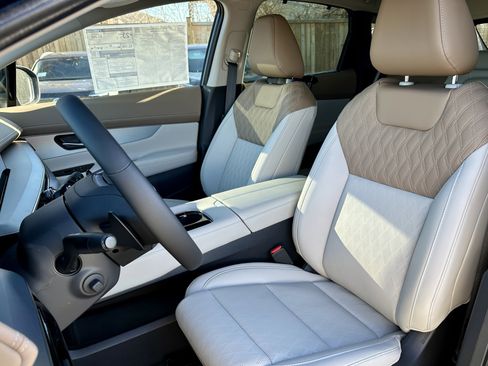 New 2026 Nissan Murano Platinum w/ Cargo Package image 25