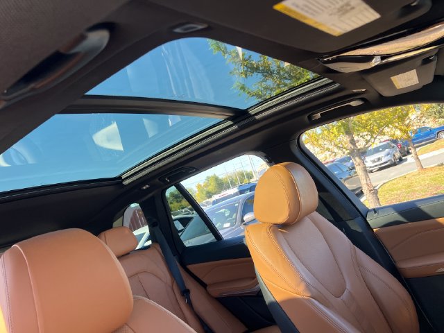 Used 2021 BMW X5 sDrive40i w/ Premium Package RWD image 30