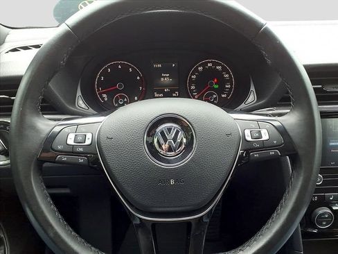 Certified 2021 Volkswagen Passat 2.0T R-Line image 16