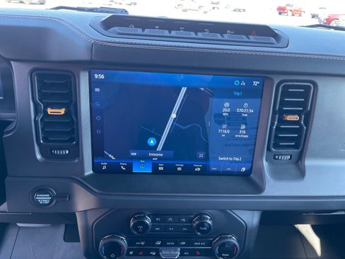 Used 2024 Ford Bronco Badlands image 5