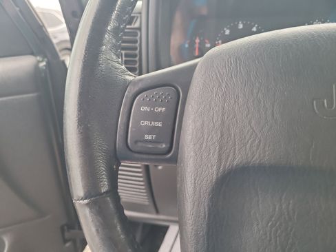Used 2004 Jeep Wrangler X w/ Convenience Group AWD/4WD image 12