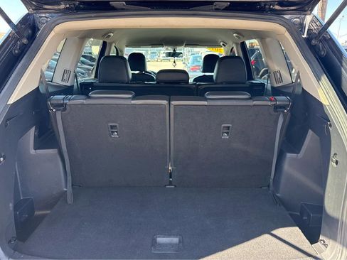Used 2019 Volkswagen Atlas SE w/ Towing Package FWD image 8