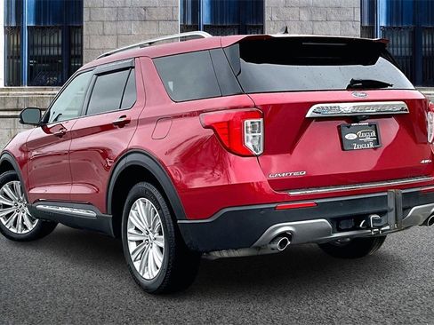 Certified 2022 Ford Explorer Limited w/ Equipment Group 301A image 10