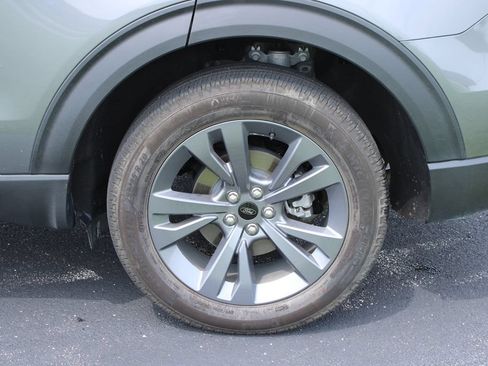 Used 2025 Ford Explorer Active w/ Active Comfort Package AWD/4WD image 7
