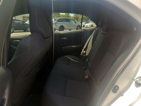 Certified 2025 Toyota Corolla SE w/ SE Package FWD image 27