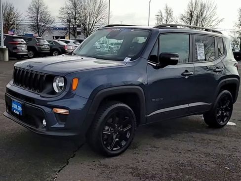 Certified 2023 Jeep Renegade Altitude w/ Sun/Sound Group image 4
