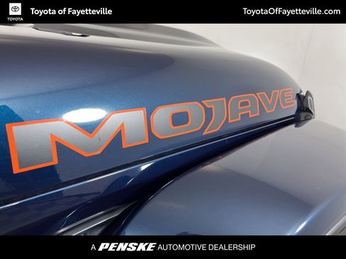 Used 2025 Jeep Gladiator Mojave image 3