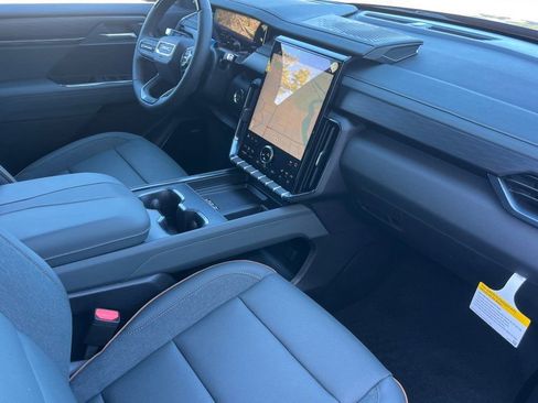 New 2026 GMC Acadia AT4 w/ Super Cruise Package image 14