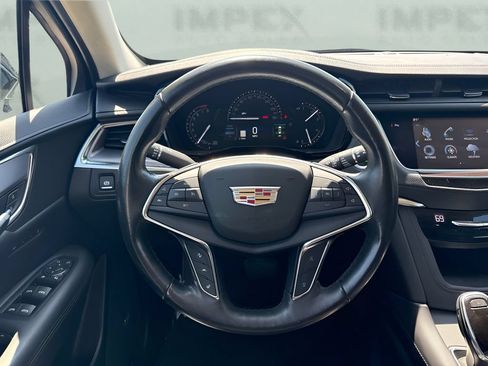 Used 2019 Cadillac XT5 Luxury AWD/4WD image 16