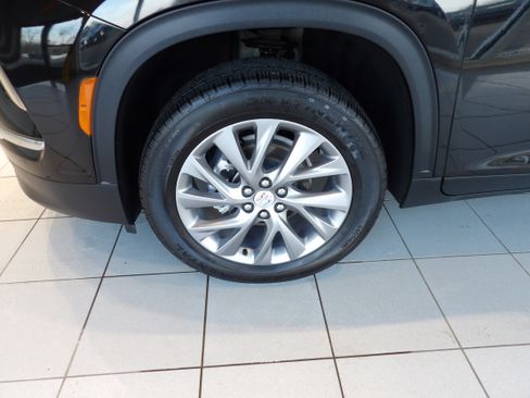 Used 2025 Buick Enclave Preferred image 29