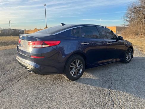 Used 2019 Kia Optima LX image 5
