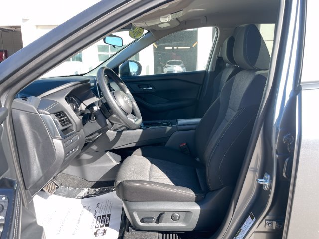 Used 2024 Nissan Rogue SV AWD/4WD image 19