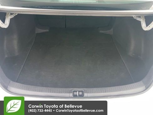 Used 2025 Toyota Corolla LE image 21