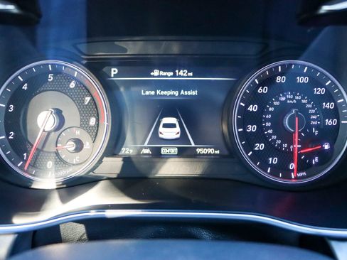 Used 2019 Genesis G70 2.0T Advanced image 30