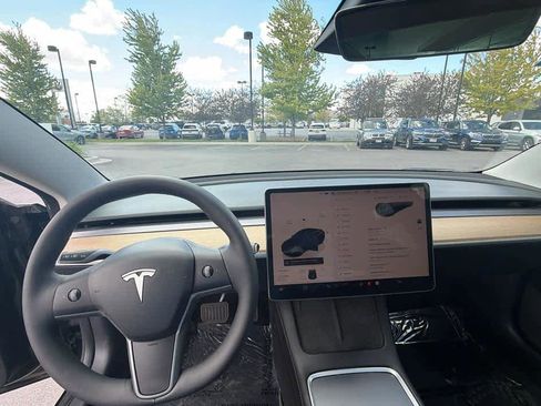 Used 2022 Tesla Model 3 Long Range AWD/4WD image 20
