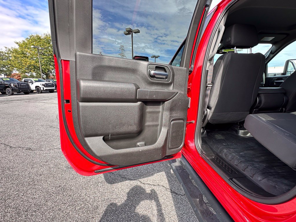 Used 2025 GMC Sierra 3500 Pro w/ Convenience Package AWD/4WD image 24