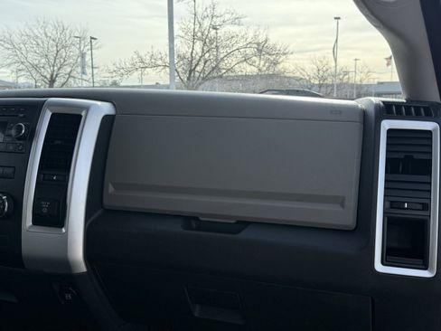 Used 2012 RAM 1500 Classic SLT w/ Remote Start & Security Group image 26