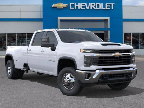 New 2026 Chevrolet Silverado 3500 LT image 7