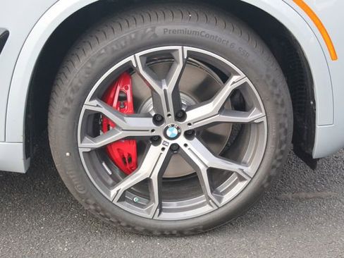 New 2026 BMW X5 xDrive50e w/ Executive Package image 11