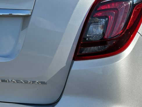 Used 2021 Buick Encore Preferred FWD image 28