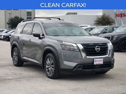 Certified 2025 Nissan Pathfinder SV w/ SV Premium Package image 2