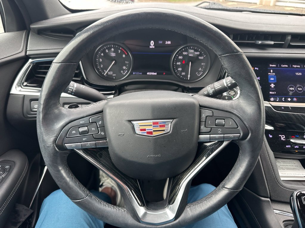 Used 2020 Cadillac XT6 Premium Luxury FWD image 8