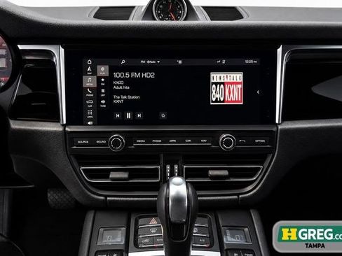 Used 2019 Porsche Macan AWD/4WD image 10
