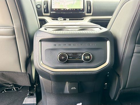 New 2026 Ford Expedition Active RWD image 33